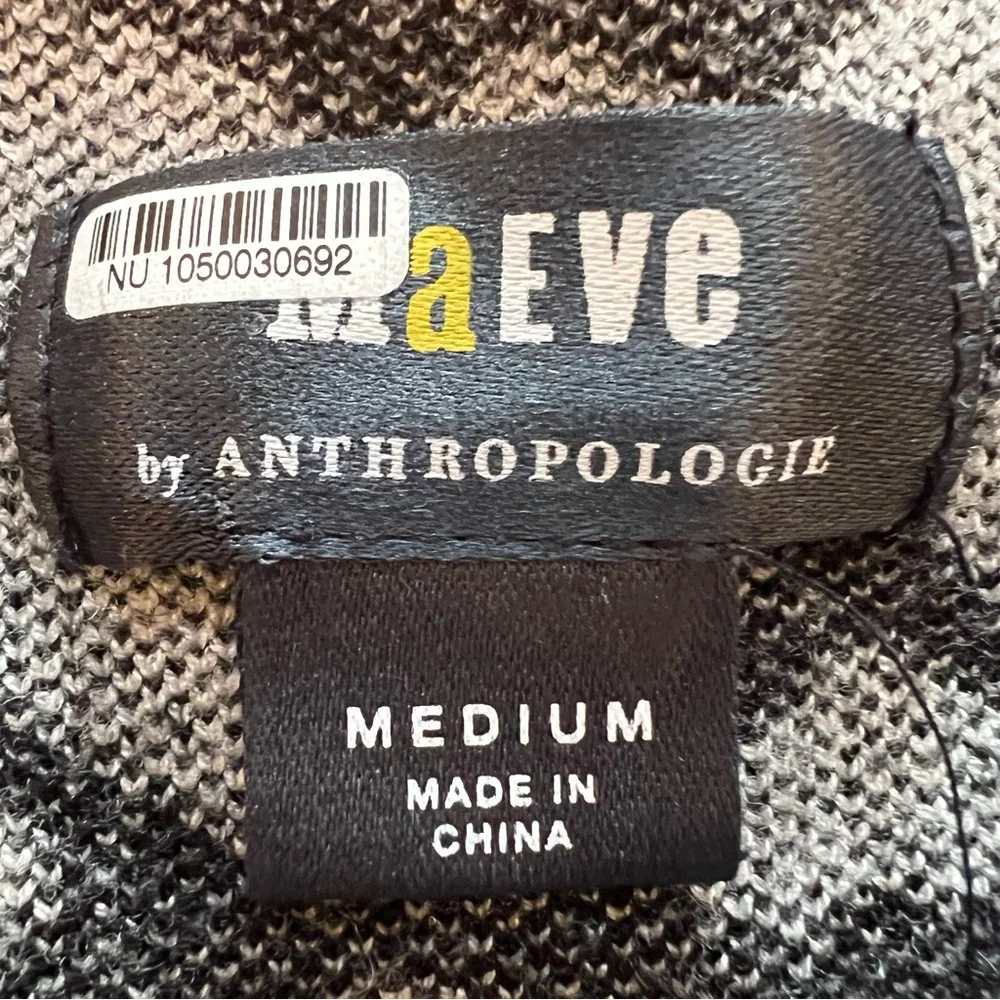 ⭐️ Maeve Anthropologie Sunshine in my Heart Cozy Sweater Black White Sun MEDIUM - Picture 9 of 14